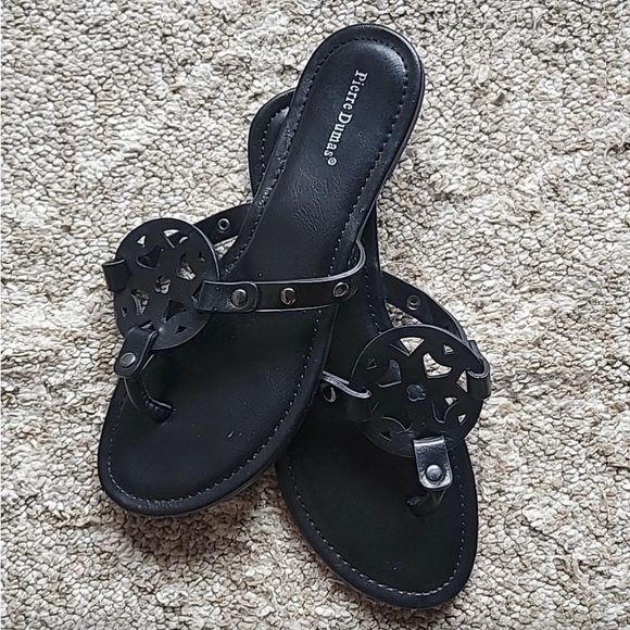 Women’s Black Thong Sandals Size 8.5 - Picture 2 of 4